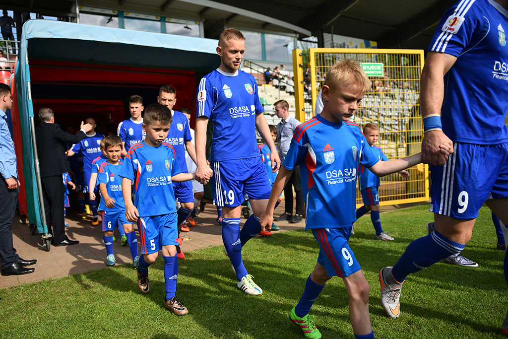 Piłkarze Miedzi Legnica nadal w gazie. Rozbili Rozwój 4:0
