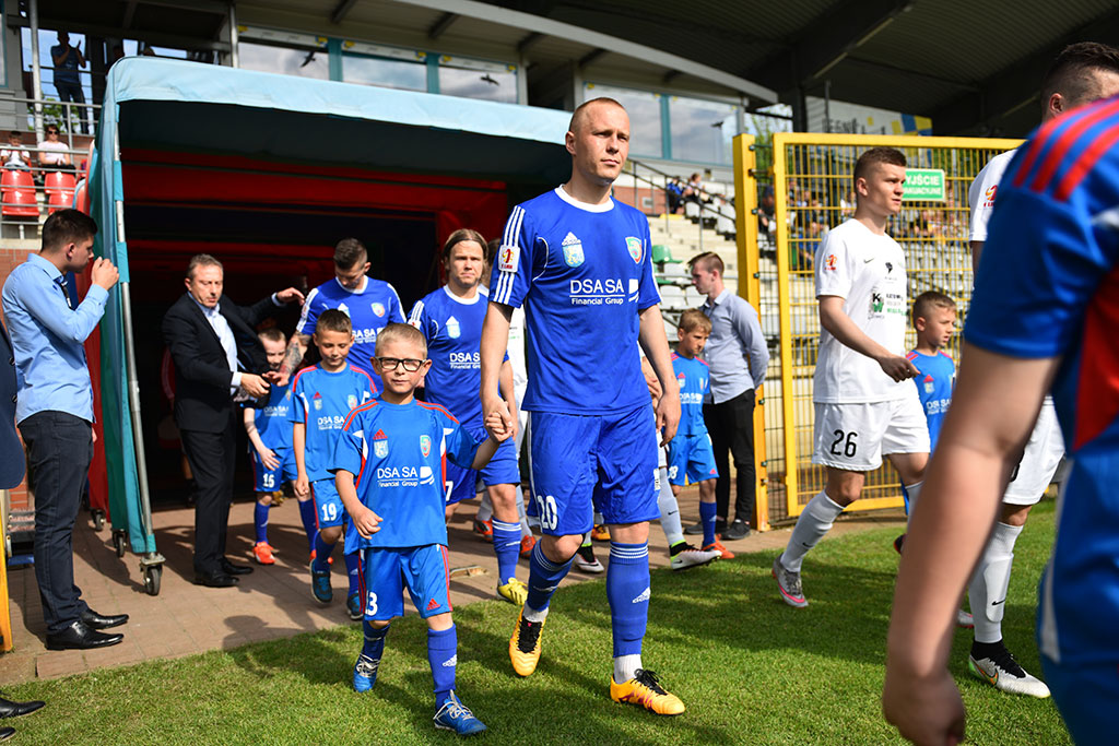 Piłkarze Miedzi Legnica nadal w gazie. Rozbili Rozwój 4:0