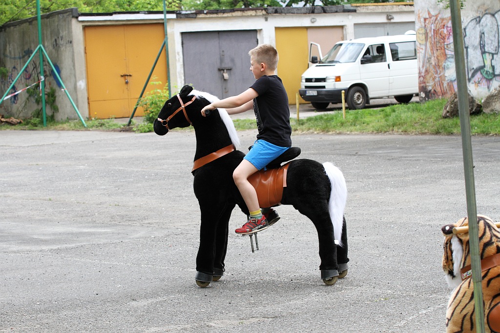 LSM bawi się na festynie rodzinnym na osiedlu Asnyka