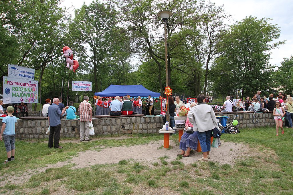 LSM bawi się na festynie rodzinnym na osiedlu Asnyka