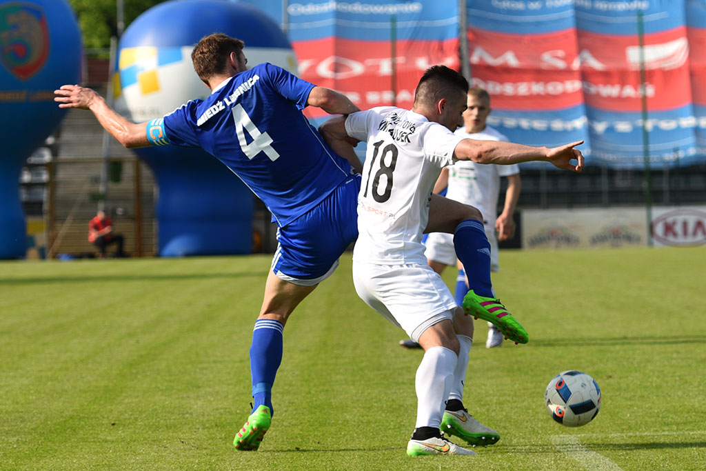 Piłkarze Miedzi Legnica nadal w gazie. Rozbili Rozwój 4:0