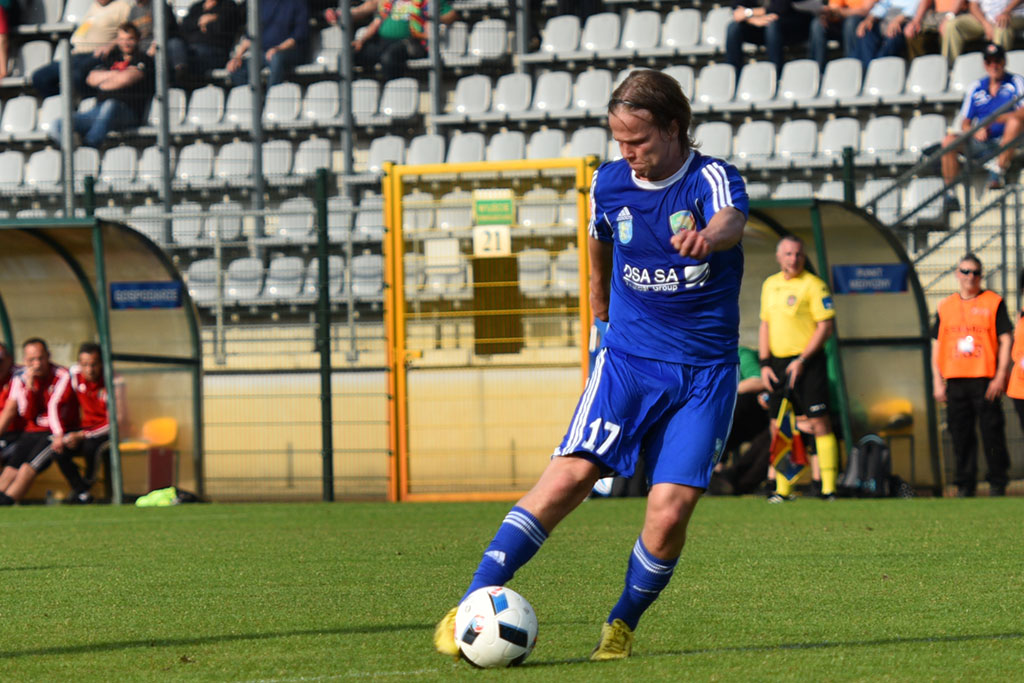 Piłkarze Miedzi Legnica nadal w gazie. Rozbili Rozwój 4:0