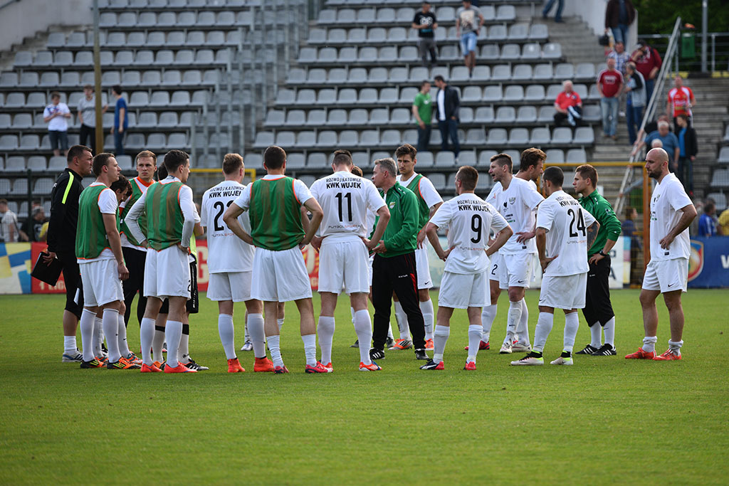 Piłkarze Miedzi Legnica nadal w gazie. Rozbili Rozwój 4:0