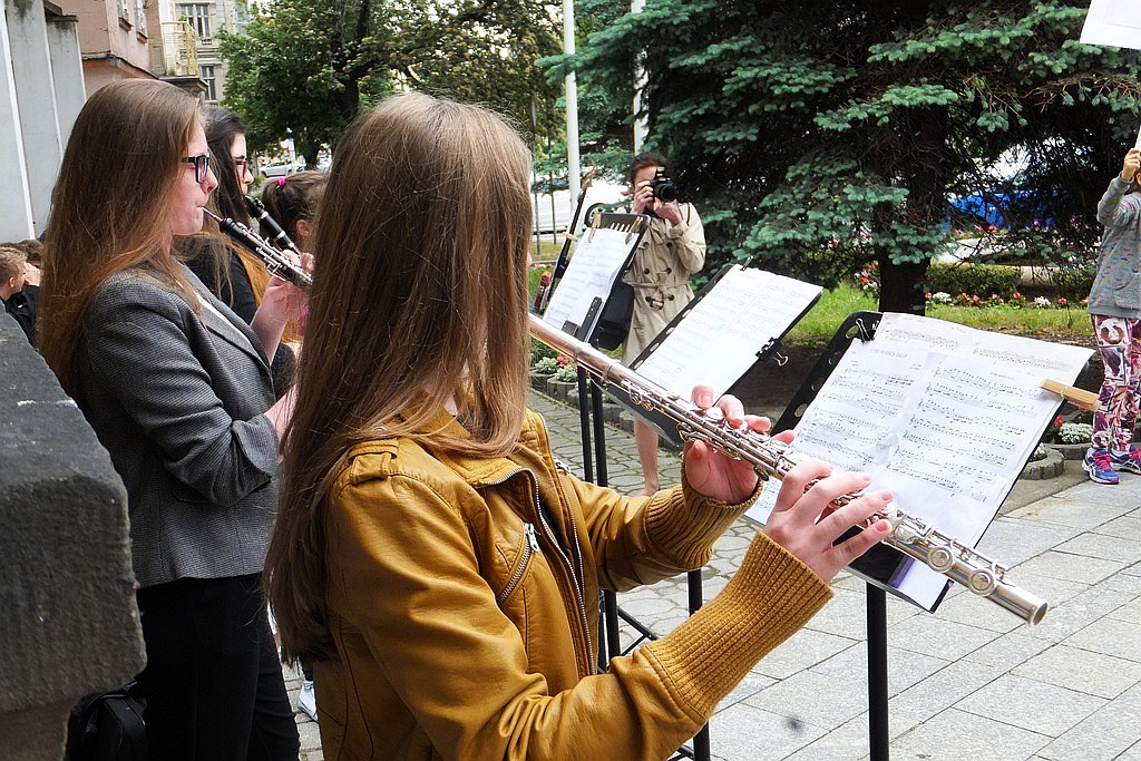 Uczniowski happening uliczny poświęcony Benjaminowi Bilsemu
