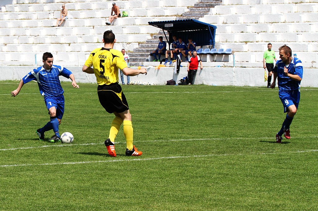 Konfeks wygrał z Odrą 4:0. Hat - trick Kamila Wójcika
