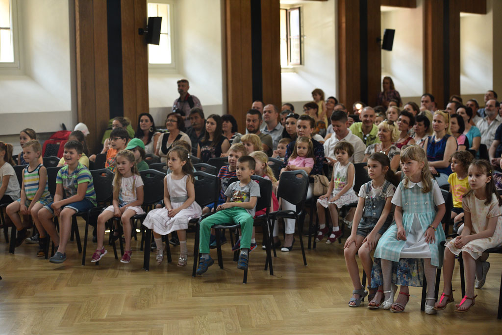 „Piotruś Pan” w wykonaniu dziecięcego chóru i grupy teatralnej