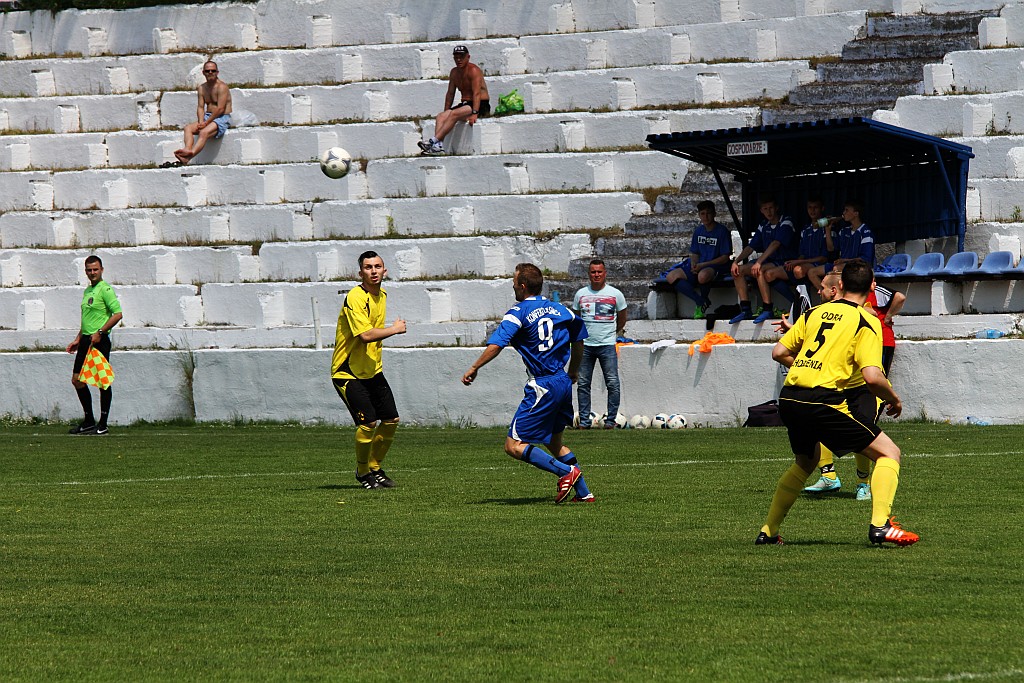 Konfeks wygrał z Odrą 4:0. Hat - trick Kamila Wójcika
