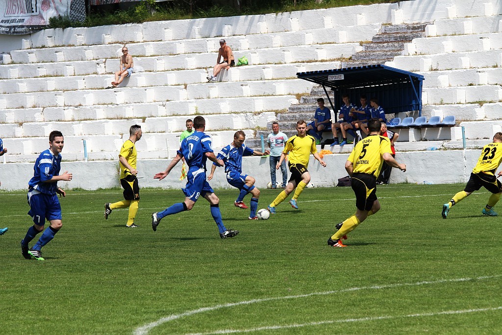 Konfeks wygrał z Odrą 4:0. Hat - trick Kamila Wójcika