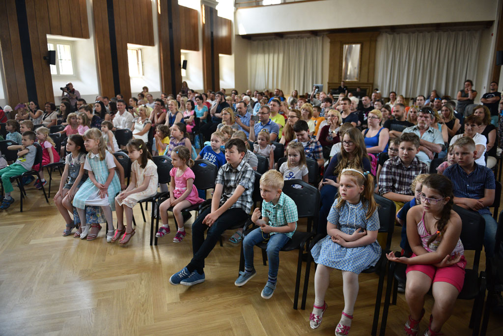 „Piotruś Pan” w wykonaniu dziecięcego chóru i grupy teatralnej