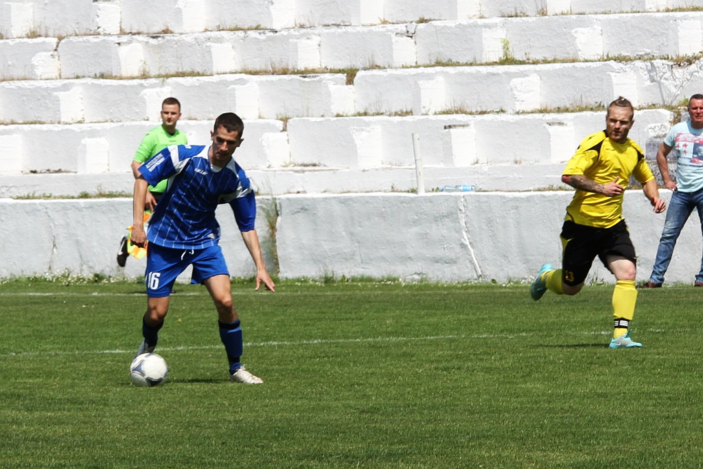 Konfeks wygrał z Odrą 4:0. Hat - trick Kamila Wójcika