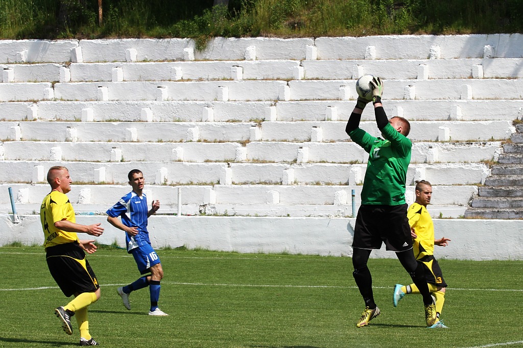 Konfeks wygrał z Odrą 4:0. Hat - trick Kamila Wójcika