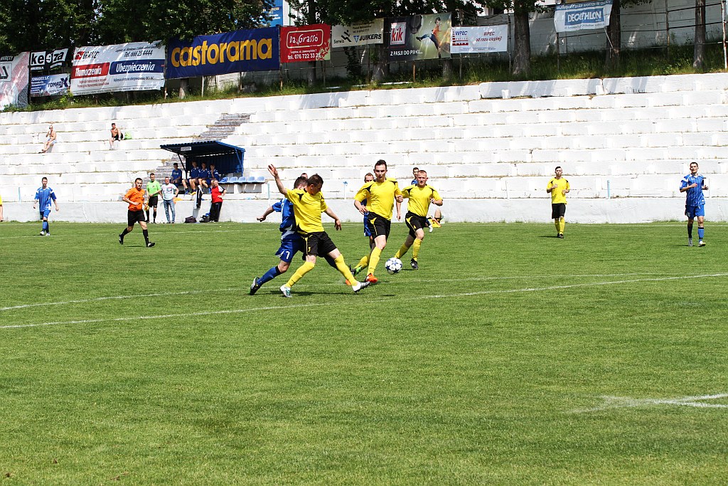 Konfeks wygrał z Odrą 4:0. Hat - trick Kamila Wójcika