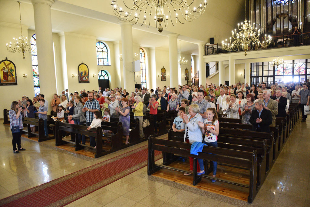 Cantatowe chóry tradycyjnie zaśpiewały w legnickich kościołach