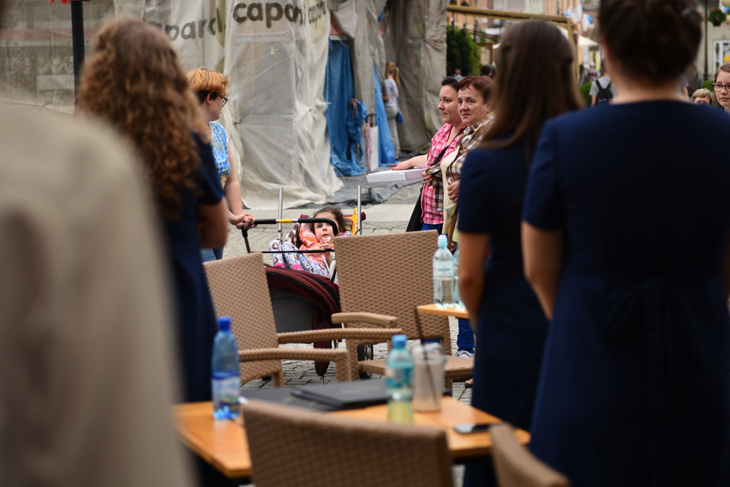 W centrum miasta i w parku śpiewali uczestnicy Legnicy Cantat 47