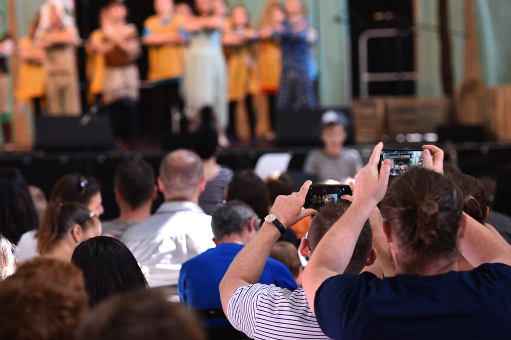„Piotruś Pan” w wykonaniu dziecięcego chóru i grupy teatralnej