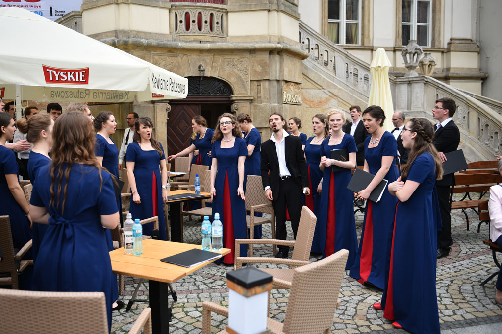 W centrum miasta i w parku śpiewali uczestnicy Legnicy Cantat 47