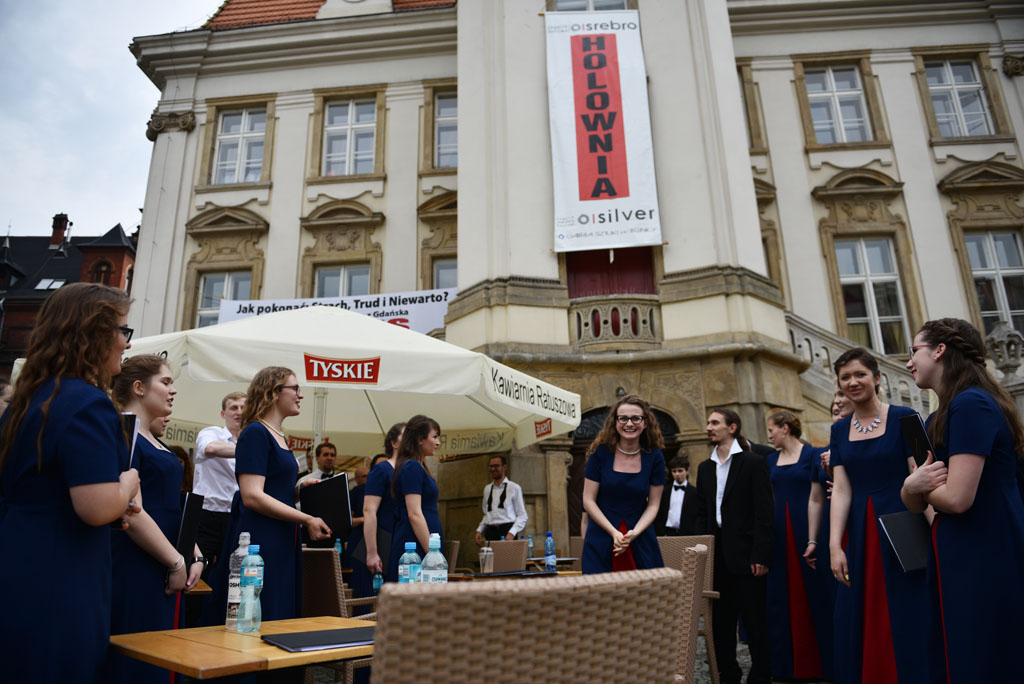 W centrum miasta i w parku śpiewali uczestnicy Legnicy Cantat 47
