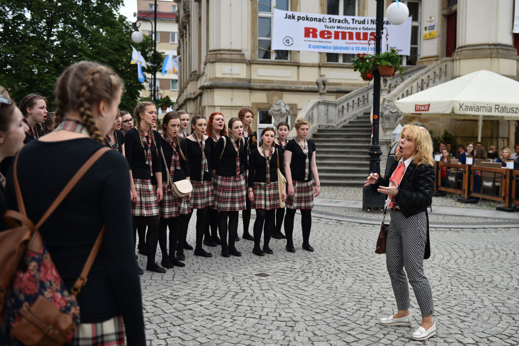 W centrum miasta i w parku śpiewali uczestnicy Legnicy Cantat 47