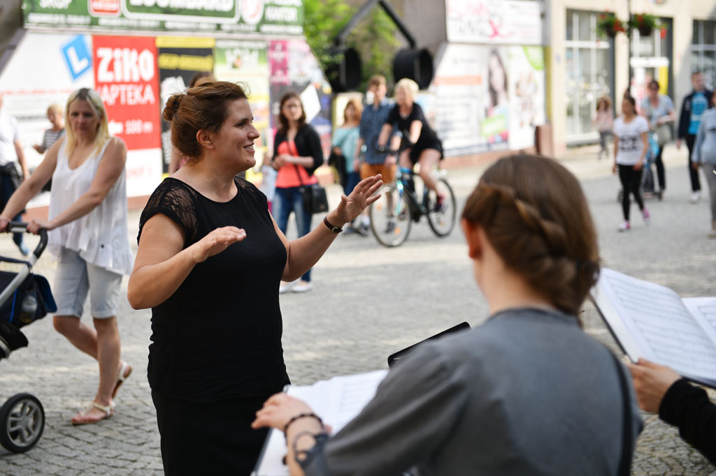 W centrum miasta i w parku śpiewali uczestnicy Legnicy Cantat 47