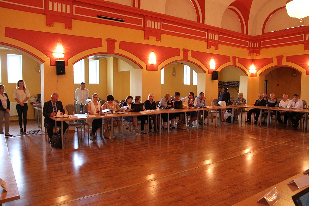 Mieczysława i Lucjan Ozgowie odznaczeni za długoletnie pożycie
