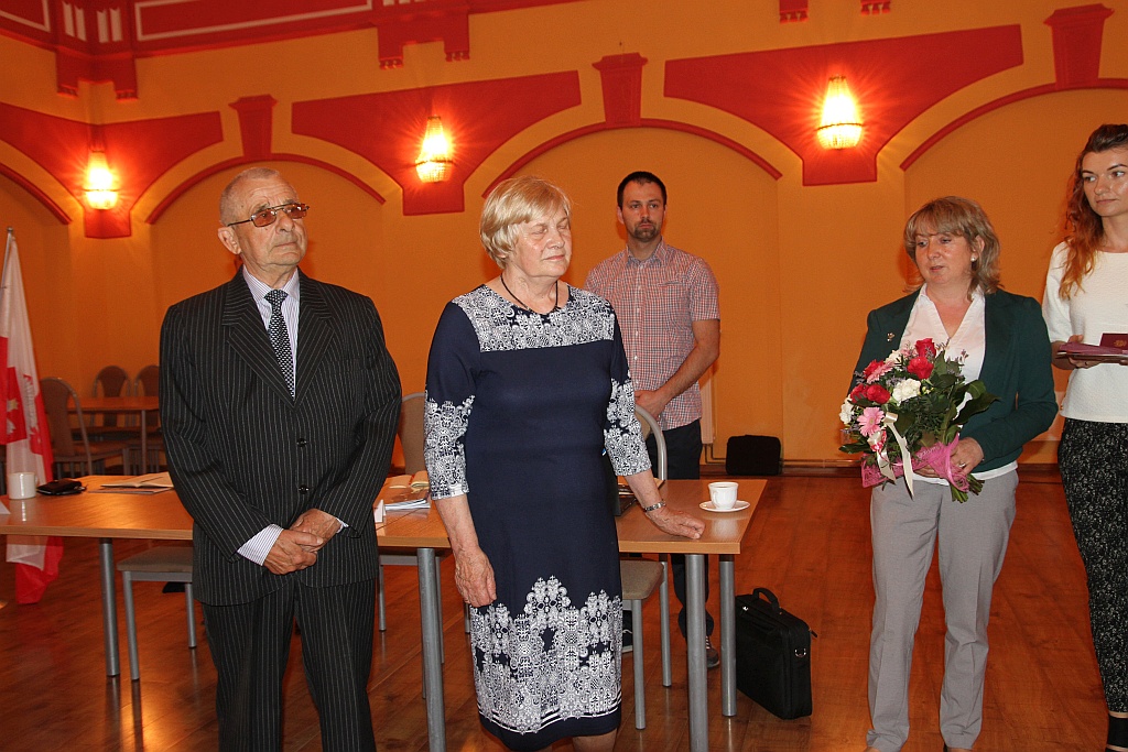 Mieczysława i Lucjan Ozgowie odznaczeni za długoletnie pożycie