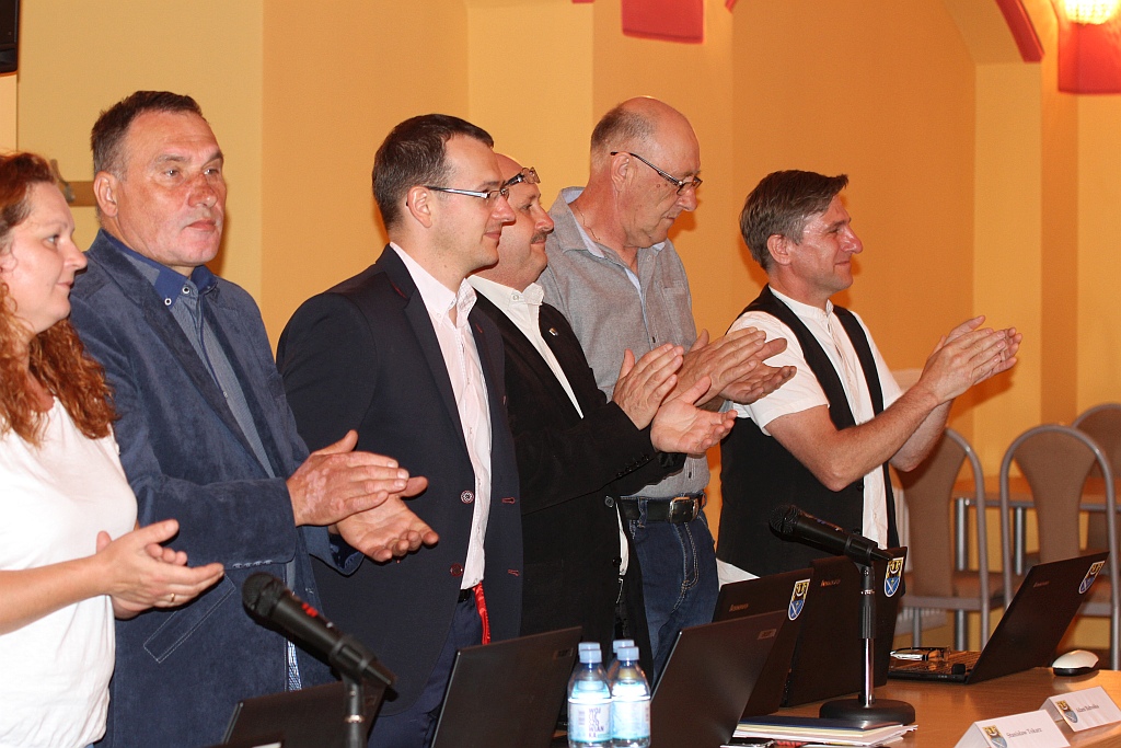Mieczysława i Lucjan Ozgowie odznaczeni za długoletnie pożycie