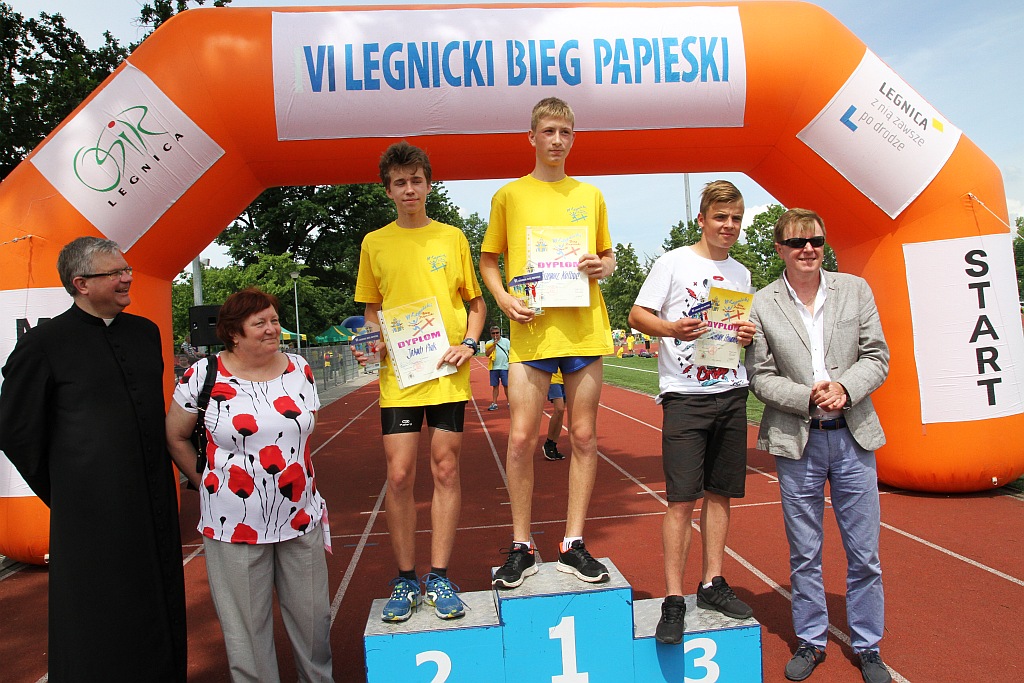 Ponad pięćset osób pobiegło w szóstym Biegu Papieskim