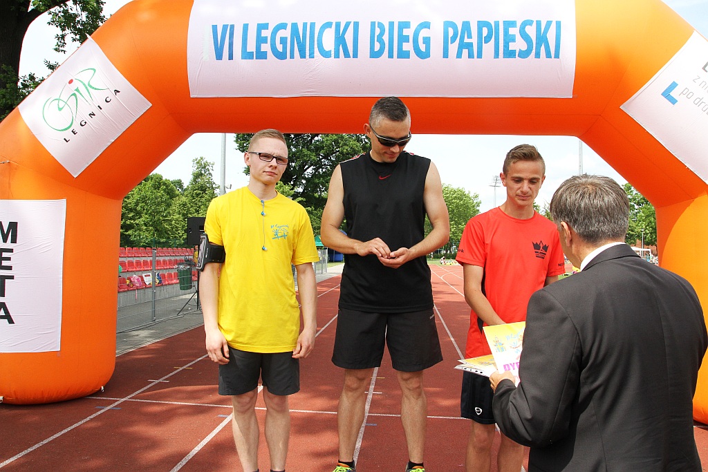 Ponad pięćset osób pobiegło w szóstym Biegu Papieskim