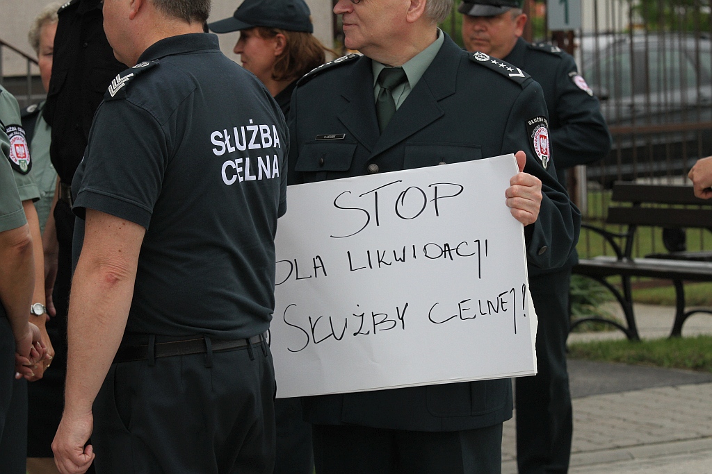 Legniccy celnicy dołączyli do ogólnopolskiego protestu