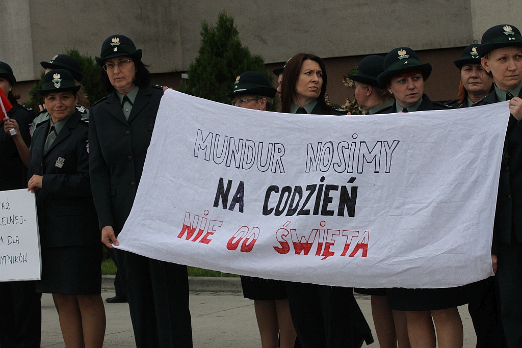 Legniccy celnicy dołączyli do ogólnopolskiego protestu