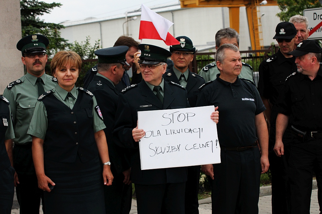 Legniccy celnicy dołączyli do ogólnopolskiego protestu