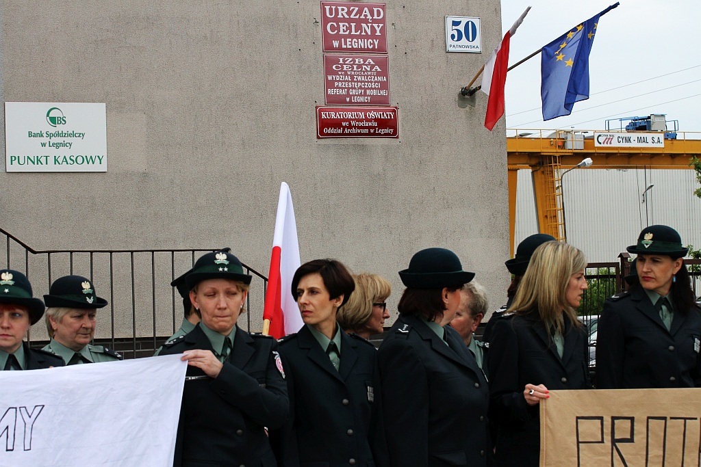 Legniccy celnicy dołączyli do ogólnopolskiego protestu