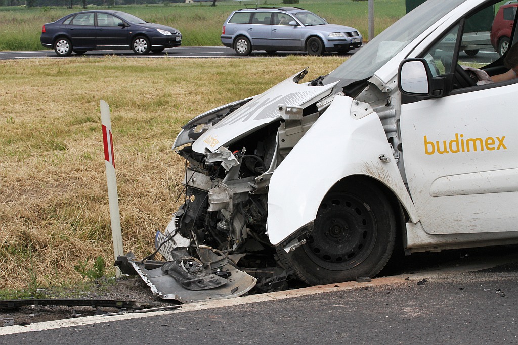 Trzy kolizje w okolicy Legnicy przyczyną korków w mieście