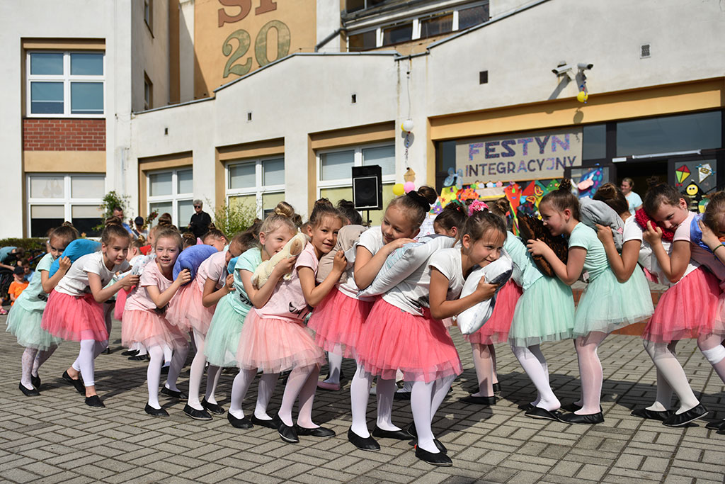 Festyn zakończył Szkolne Dni Integracji w ZSI na Piekarach