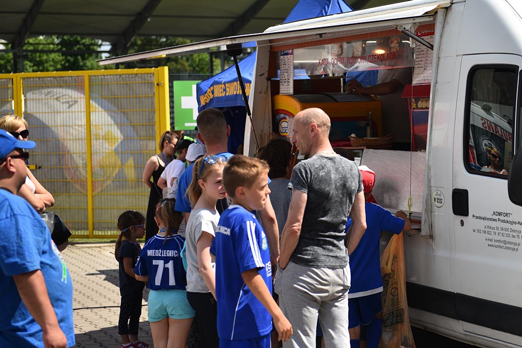 Dzień Dziecka z Miedzią Legnica na niedzielnym meczu