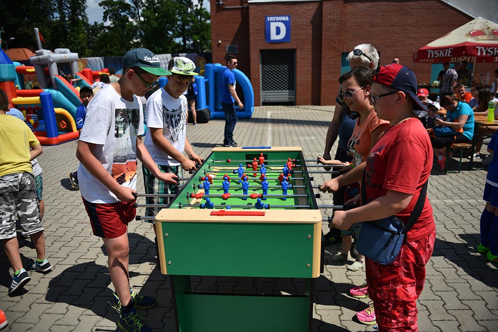 Dzień Dziecka z Miedzią Legnica na niedzielnym meczu