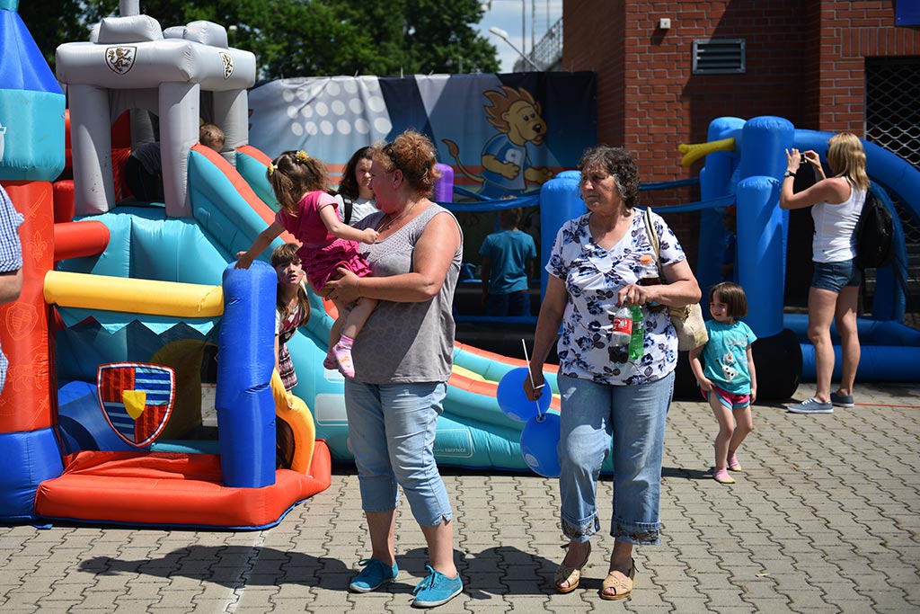 Dzień Dziecka z Miedzią Legnica na niedzielnym meczu