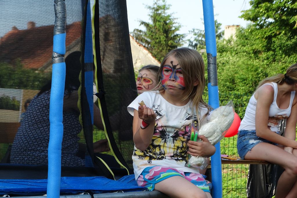 Wesoło bawiły się dzieci na festynie rodzinnym w Komornikach