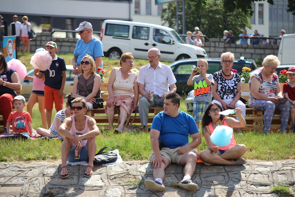 Dwa pływadła wygrały Spływ Samoróbek o Błękitną Wstęgę