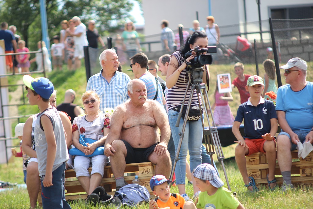 Dwa pływadła wygrały Spływ Samoróbek o Błękitną Wstęgę