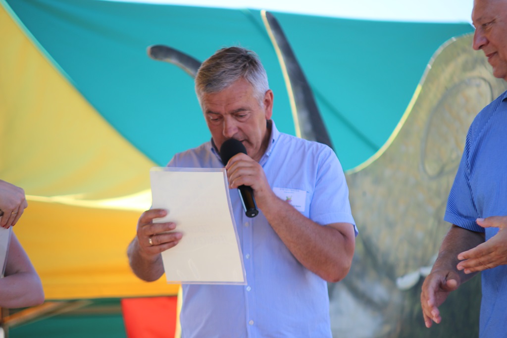 Dwa pływadła wygrały Spływ Samoróbek o Błękitną Wstęgę