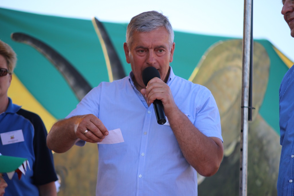 Dwa pływadła wygrały Spływ Samoróbek o Błękitną Wstęgę