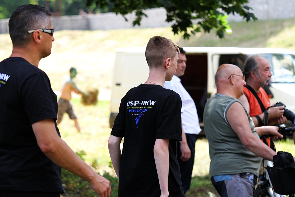 Dwa pływadła wygrały Spływ Samoróbek o Błękitną Wstęgę
