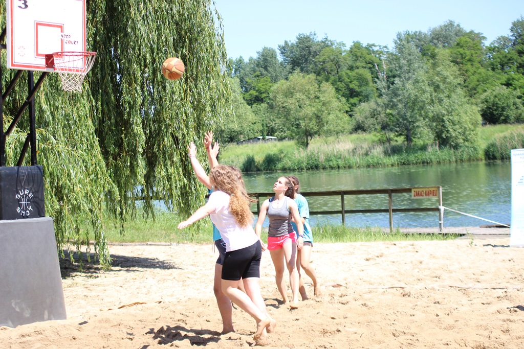 Uczniowie gimnazjów walczyli o medale na Kormoran Beach Party