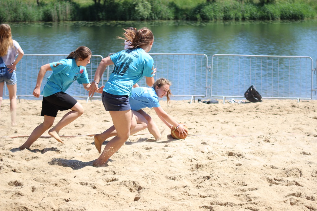 Uczniowie gimnazjów walczyli o medale na Kormoran Beach Party