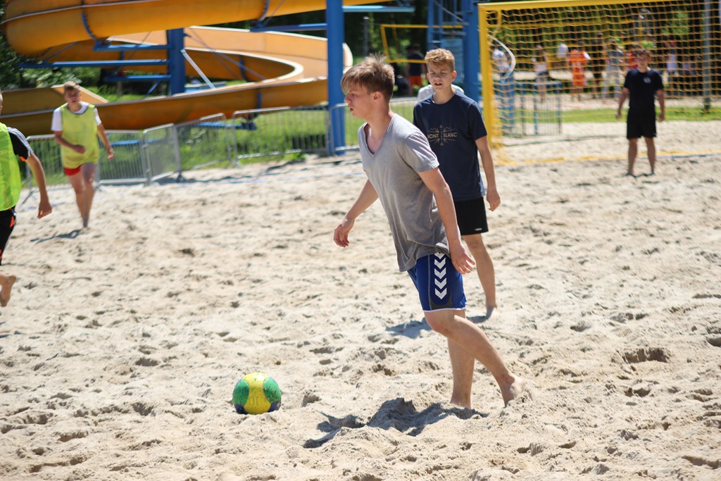 Uczniowie gimnazjów walczyli o medale na Kormoran Beach Party