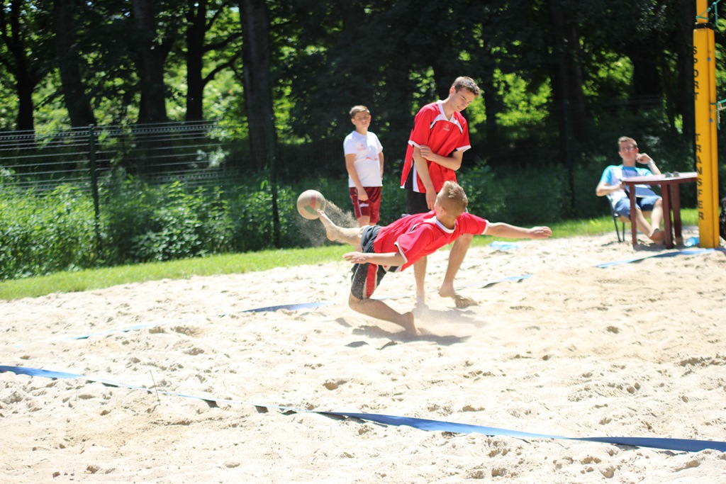 Uczniowie gimnazjów walczyli o medale na Kormoran Beach Party