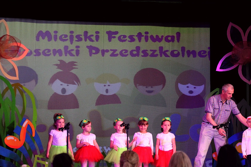 Przedszkolaki z siedmiu przedszkoli wystąpiły w MCK
