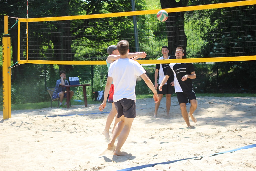 Uczniowie szkół średnich grali na Kormoran Beach Party