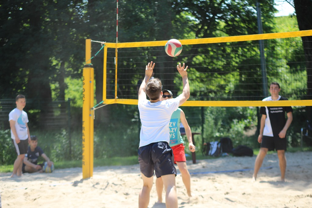 Uczniowie szkół średnich grali na Kormoran Beach Party